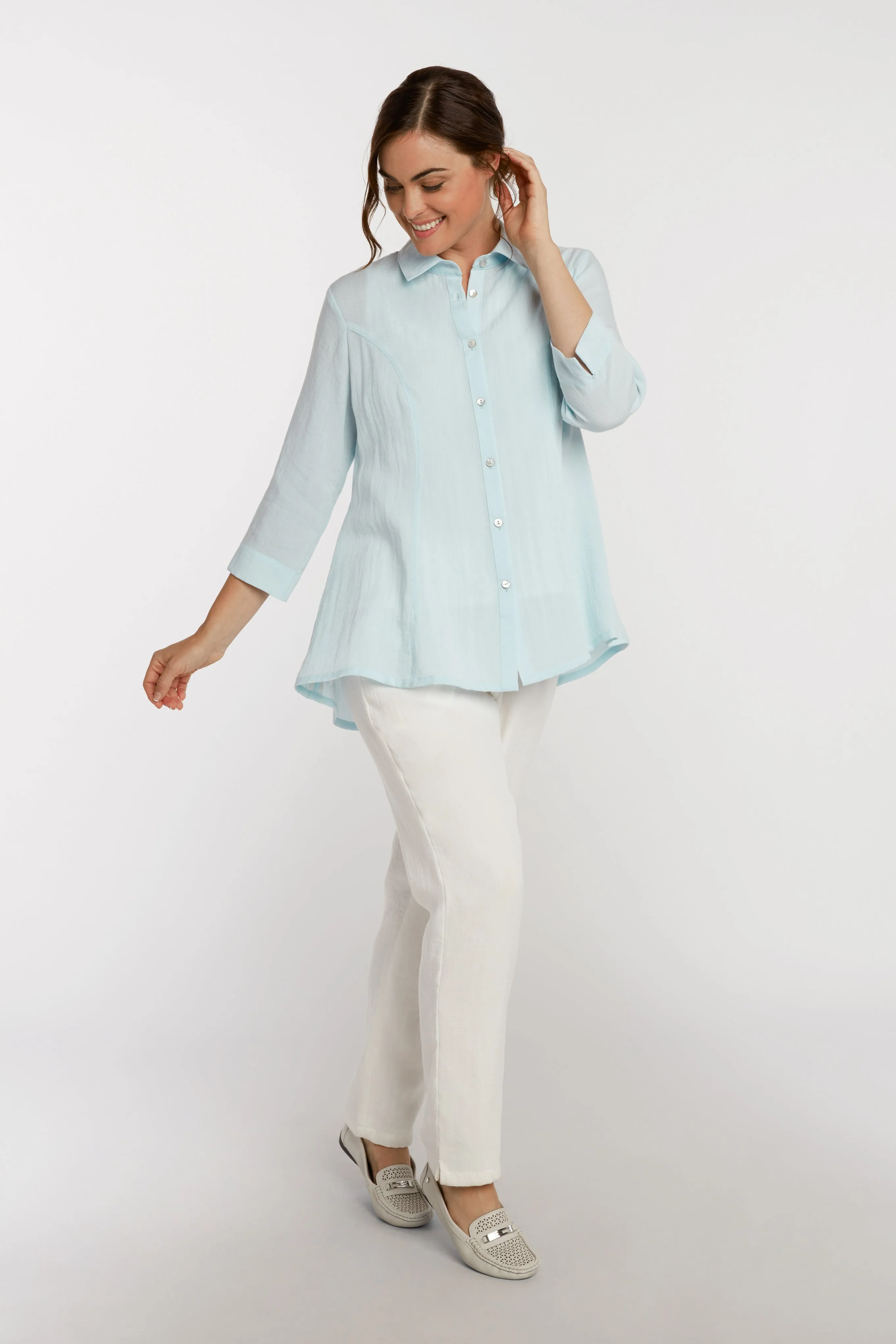 AA224 - Veronica Button-Up Linen Blouse