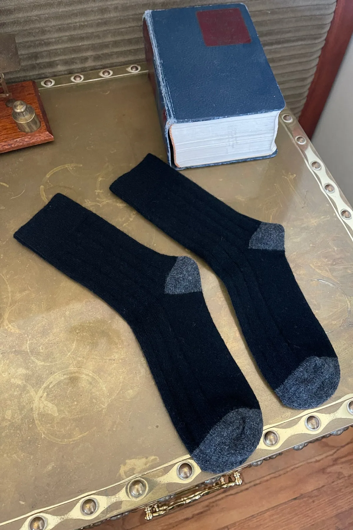 CLASSIC CASHMERE SOCKS BLACK