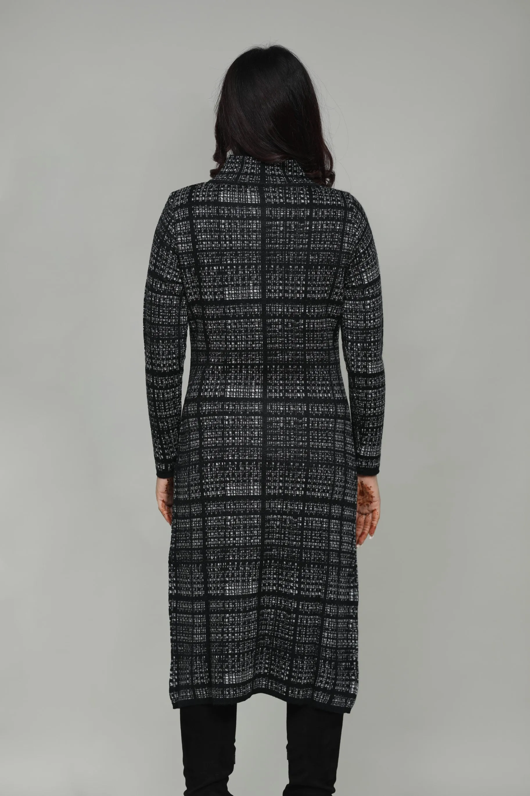 Women Knitted Checkered T-Neck Long Coat